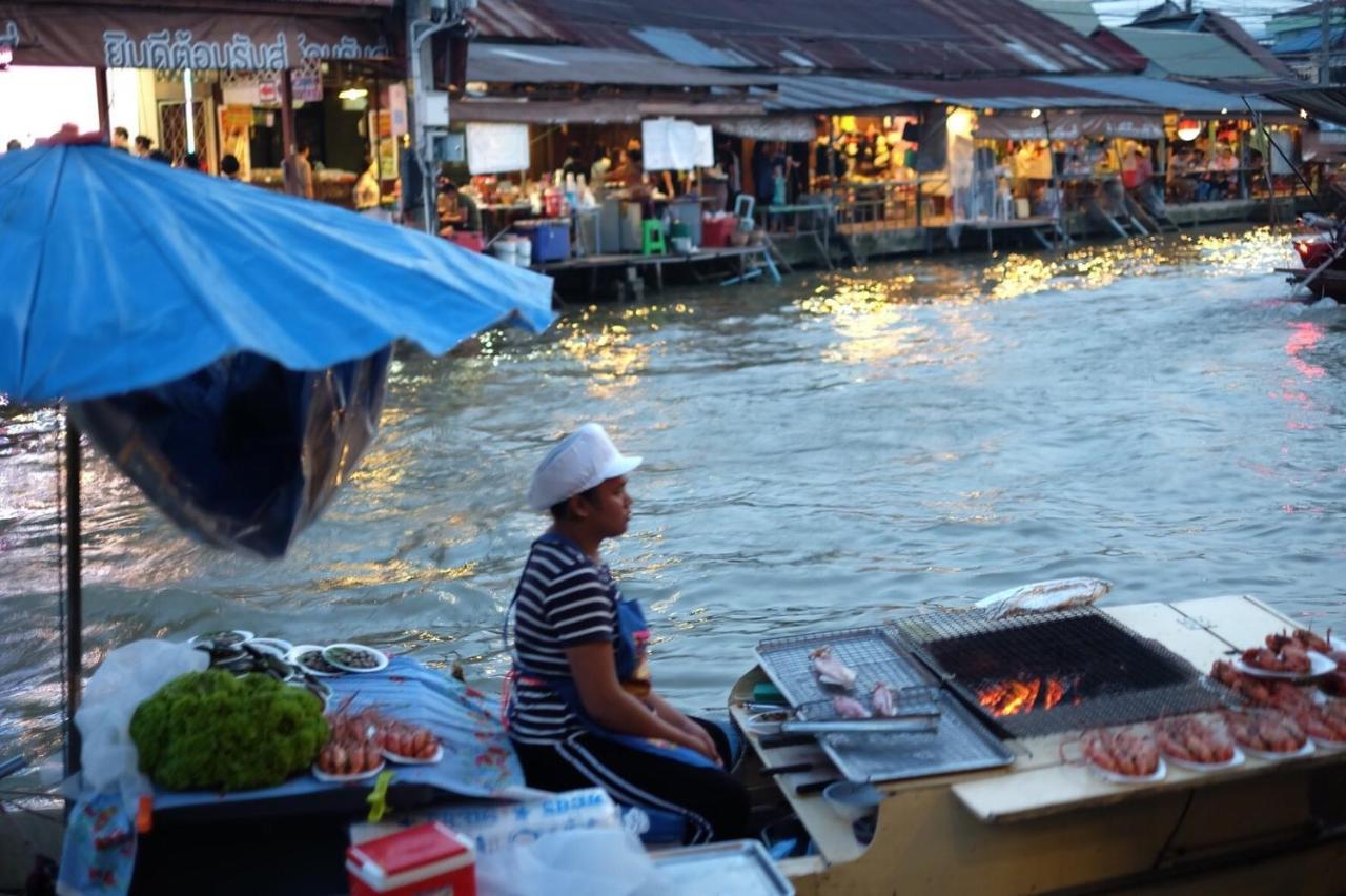 ホテル ルームクエスト ヴァイラサムラン Samut Songkhram エクステリア 写真